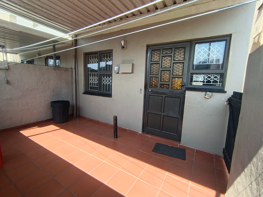 To Let 3 Bedroom Property for Rent in Westridge KwaZulu-Natal