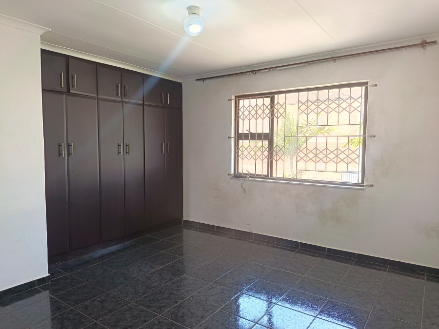 To Let 3 Bedroom Property for Rent in Westridge KwaZulu-Natal