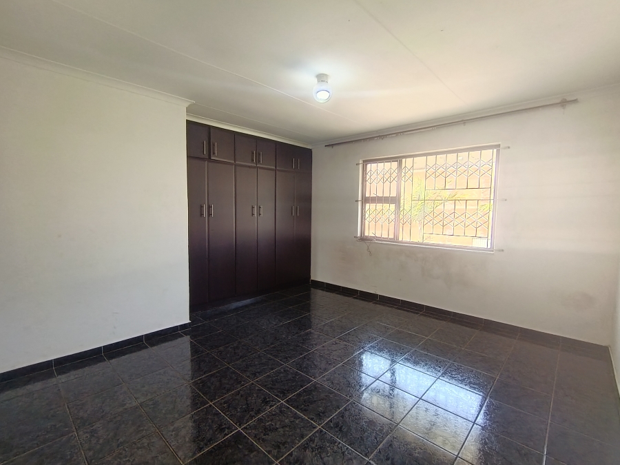 To Let 3 Bedroom Property for Rent in Westridge KwaZulu-Natal