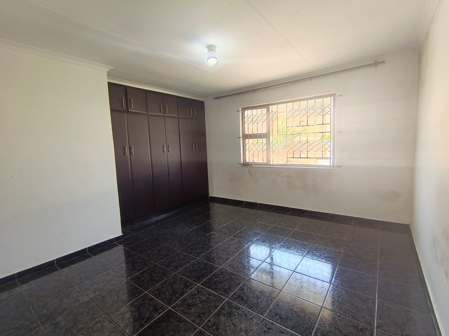 To Let 3 Bedroom Property for Rent in Westridge KwaZulu-Natal