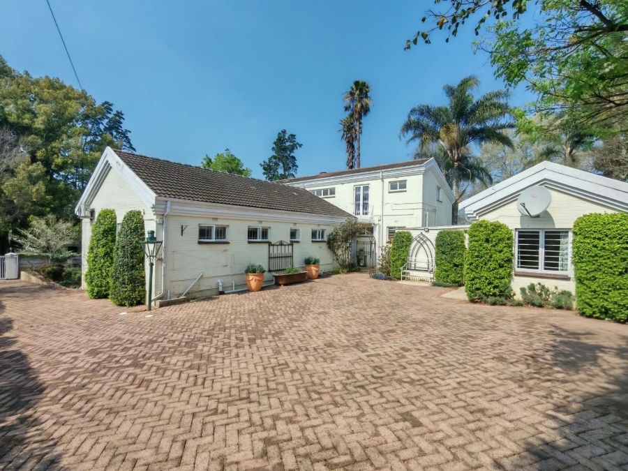 5 Bedroom Property for Sale in Greendale KwaZulu-Natal