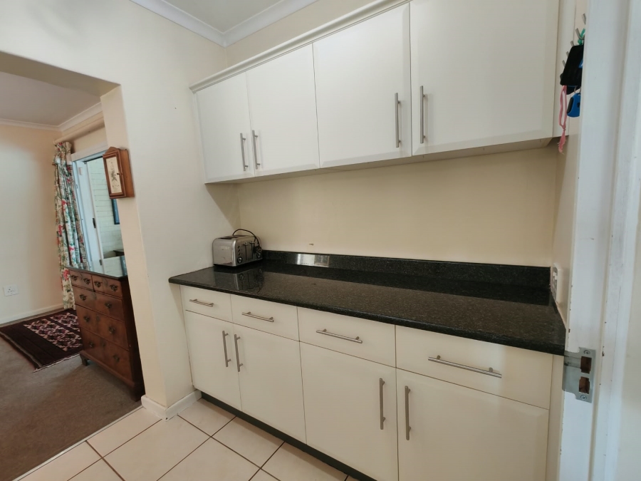 5 Bedroom Property for Sale in Greendale KwaZulu-Natal