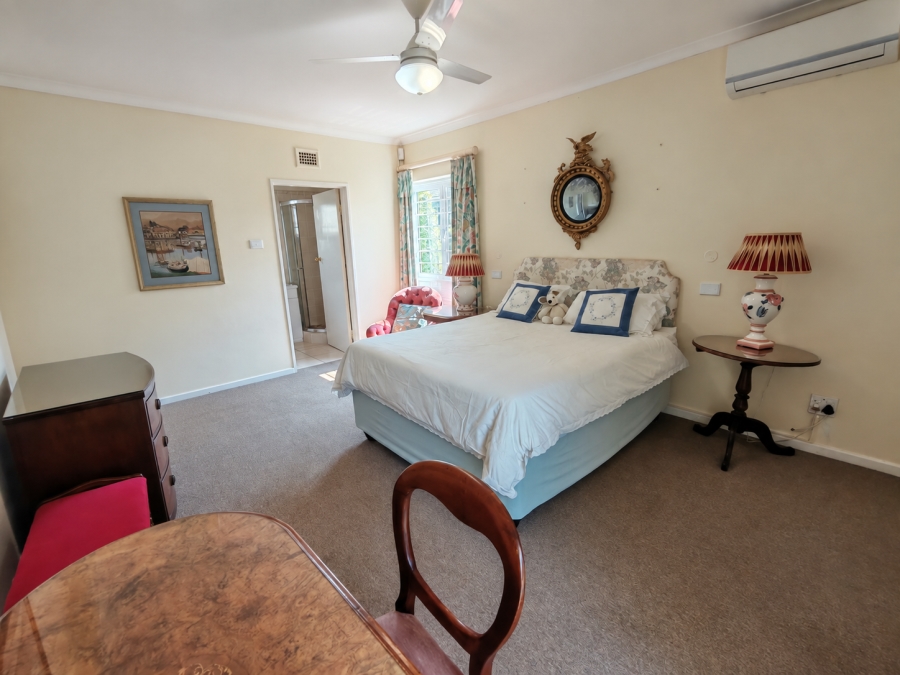 5 Bedroom Property for Sale in Greendale KwaZulu-Natal