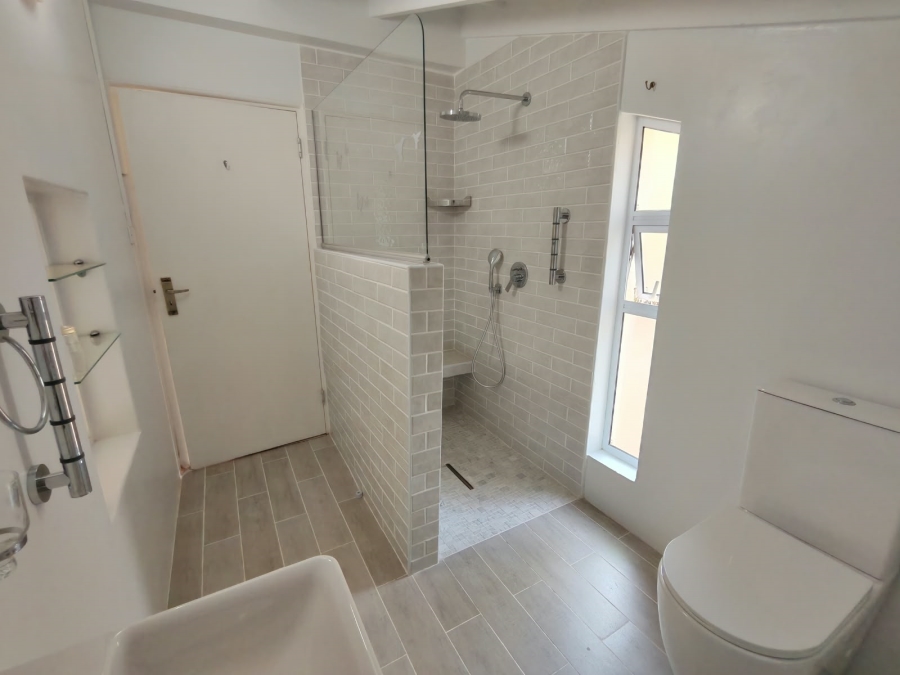 5 Bedroom Property for Sale in Greendale KwaZulu-Natal