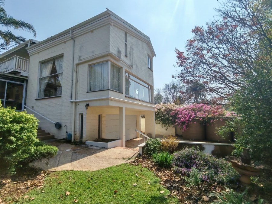 5 Bedroom Property for Sale in Greendale KwaZulu-Natal