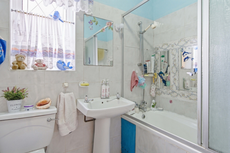 2 Bedroom Property for Sale in Freeland Park KwaZulu-Natal