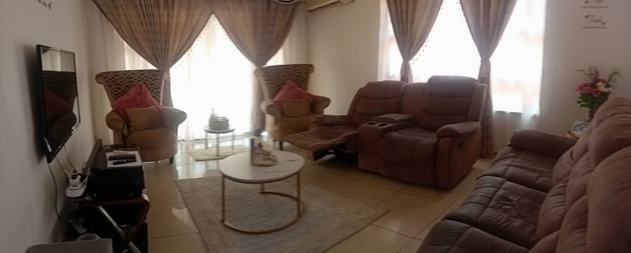 To Let 3 Bedroom Property for Rent in Atholl Heights KwaZulu-Natal