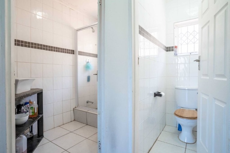 To Let 3 Bedroom Property for Rent in Amanzimtoti KwaZulu-Natal