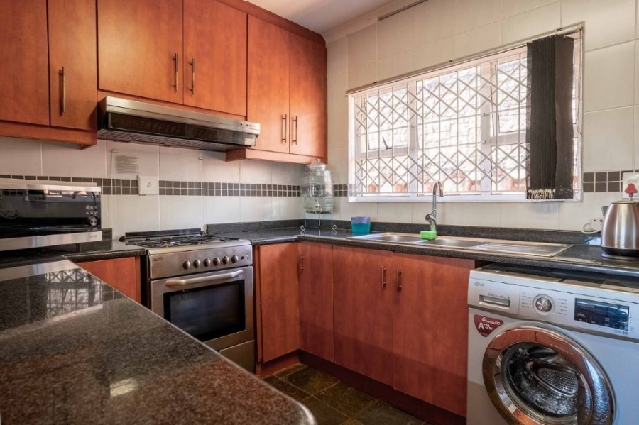 To Let 3 Bedroom Property for Rent in Amanzimtoti KwaZulu-Natal