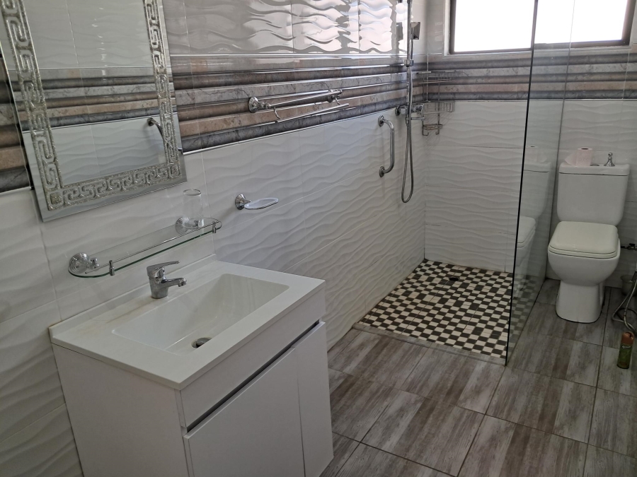 4 Bedroom Property for Sale in Newholme KwaZulu-Natal