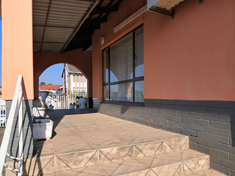 4 Bedroom Property for Sale in Newholme KwaZulu-Natal