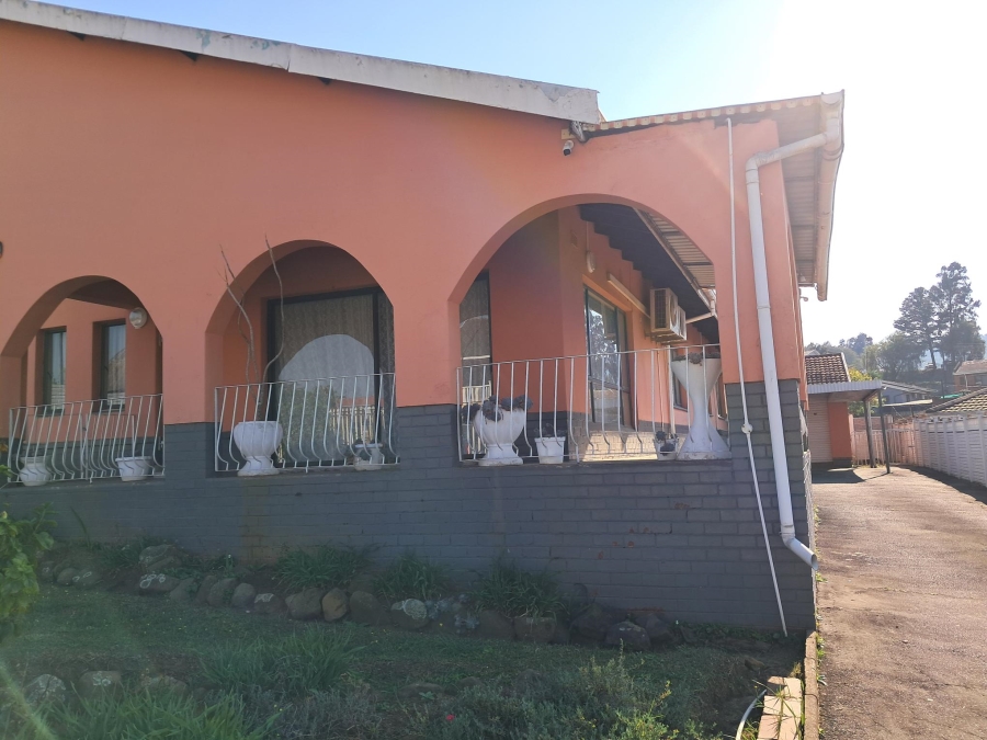 4 Bedroom Property for Sale in Newholme KwaZulu-Natal