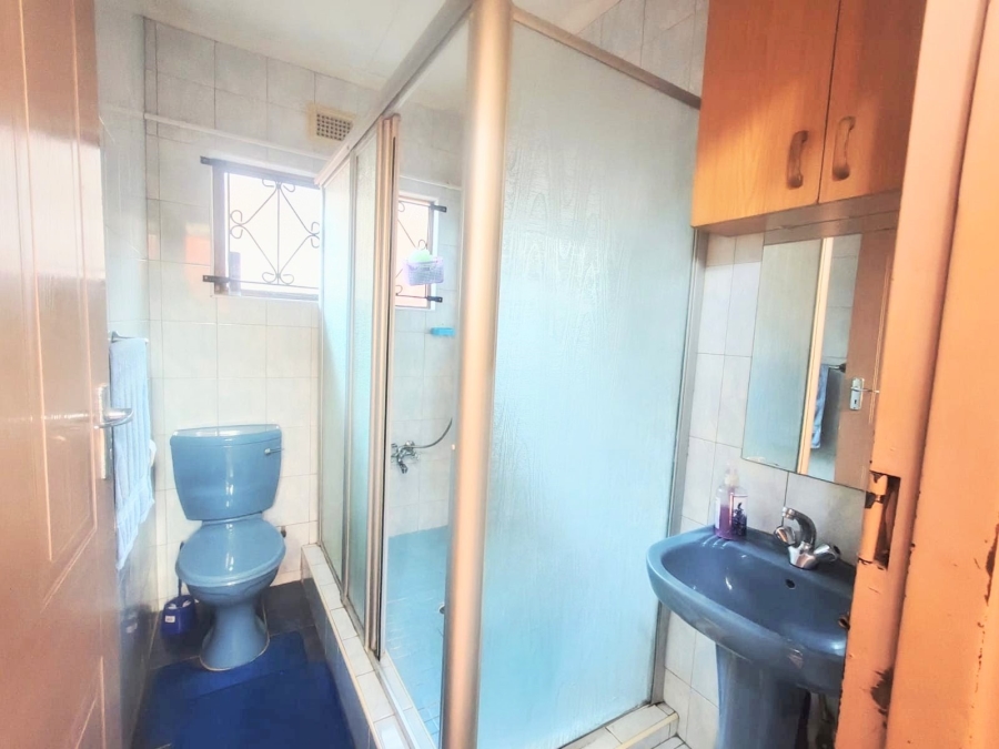 5 Bedroom Property for Sale in Westham KwaZulu-Natal