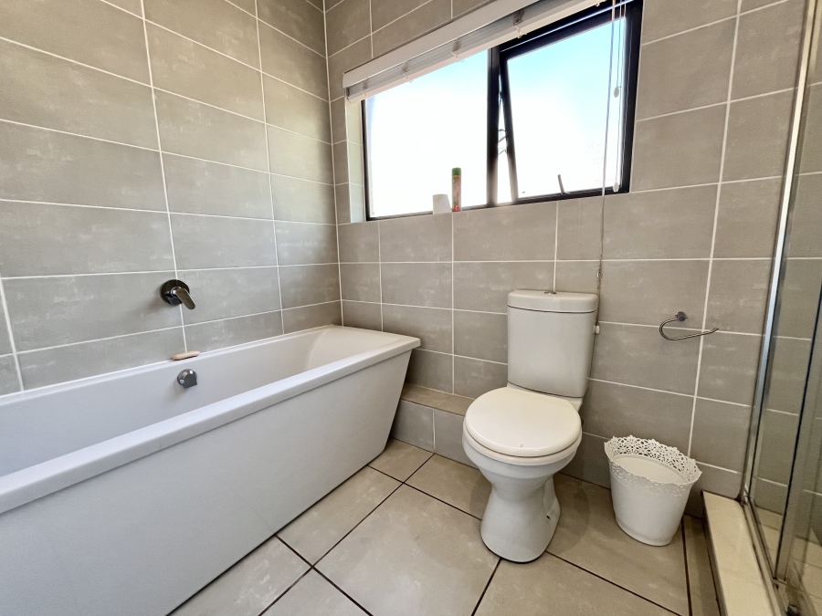 To Let 2 Bedroom Property for Rent in Ballito Central KwaZulu-Natal