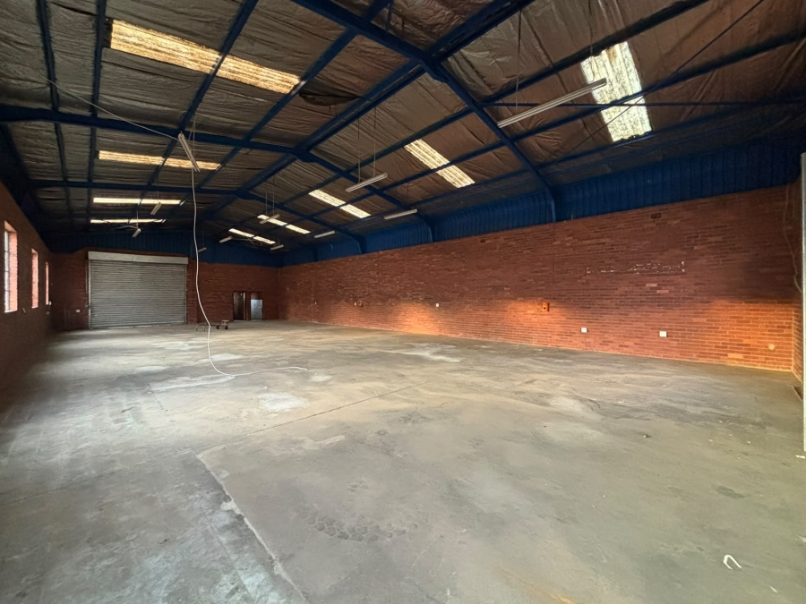 To Let Commercial Property for Rent in Woodhurst KwaZulu-Natal