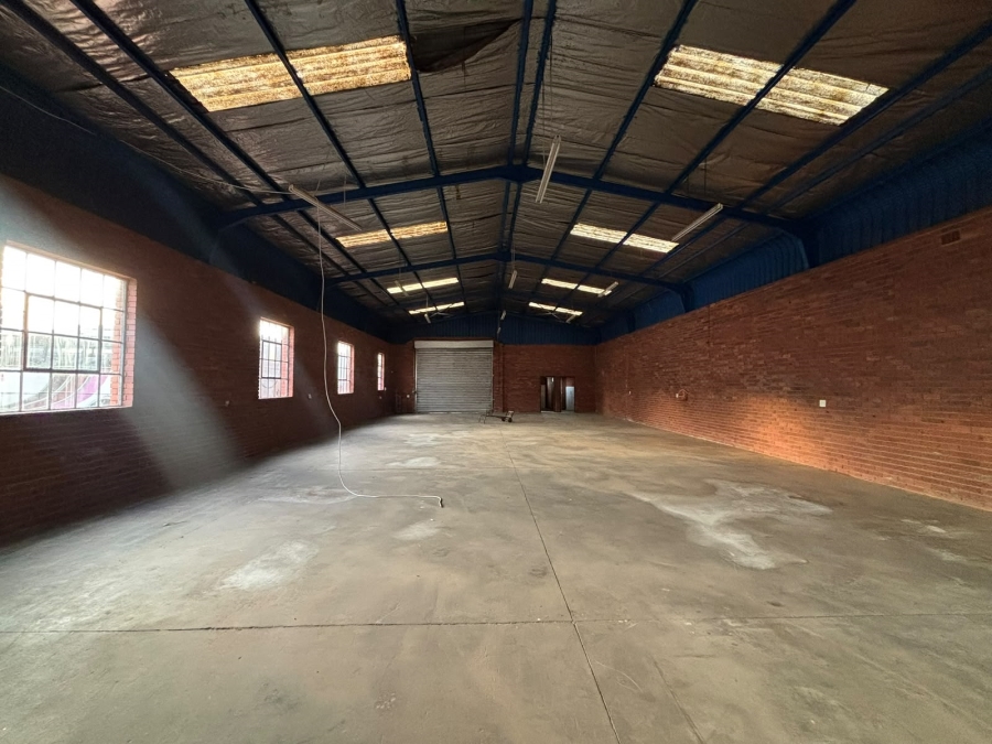 To Let Commercial Property for Rent in Woodhurst KwaZulu-Natal