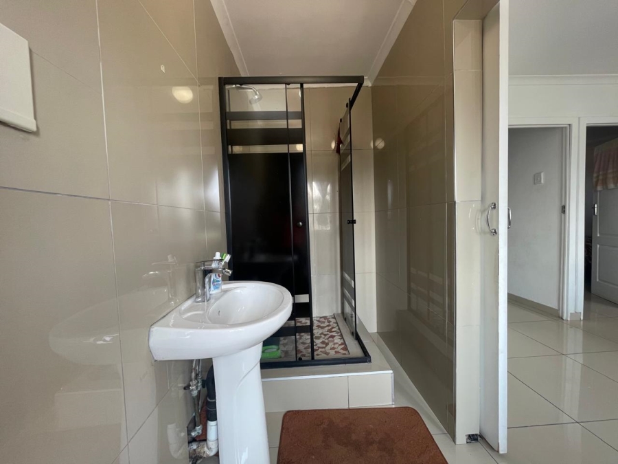 To Let 2 Bedroom Property for Rent in Reservoir Hills KwaZulu-Natal