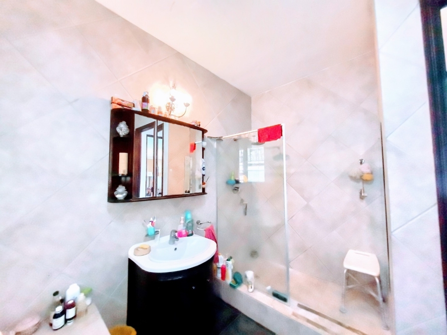 3 Bedroom Property for Sale in Brighton Beach KwaZulu-Natal