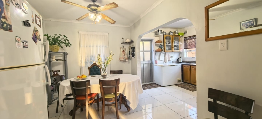 4 Bedroom Property for Sale in Treasure Beach KwaZulu-Natal
