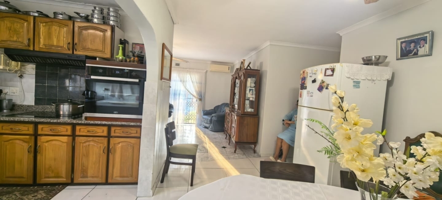 4 Bedroom Property for Sale in Treasure Beach KwaZulu-Natal
