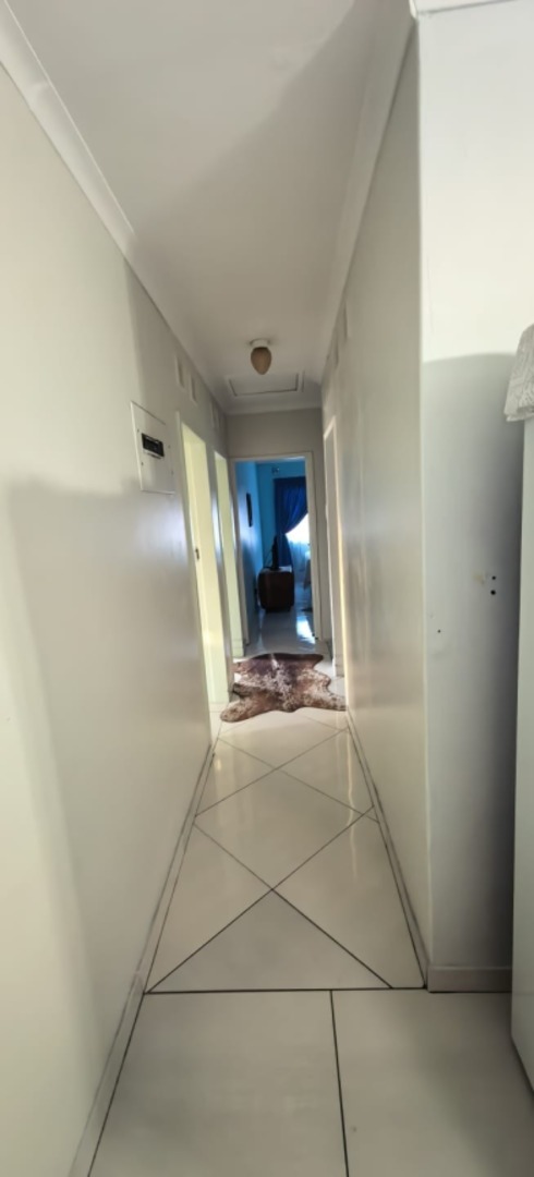 4 Bedroom Property for Sale in Treasure Beach KwaZulu-Natal