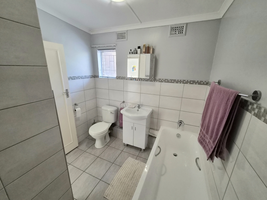 3 Bedroom Property for Sale in Montrose KwaZulu-Natal