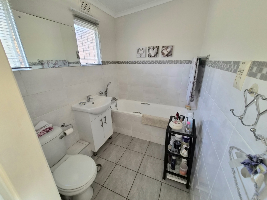 3 Bedroom Property for Sale in Montrose KwaZulu-Natal