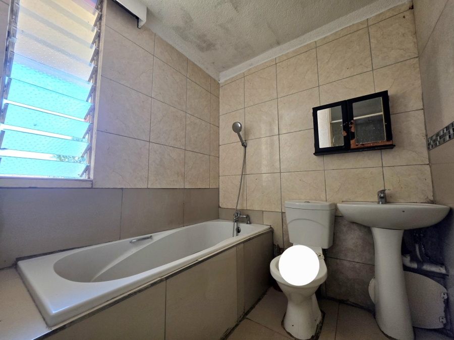 To Let 3 Bedroom Property for Rent in Montclair KwaZulu-Natal