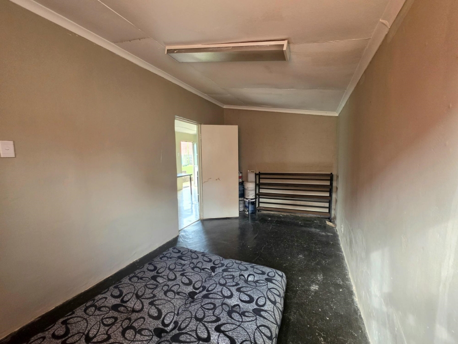 To Let 1 Bedroom Property for Rent in Montclair KwaZulu-Natal