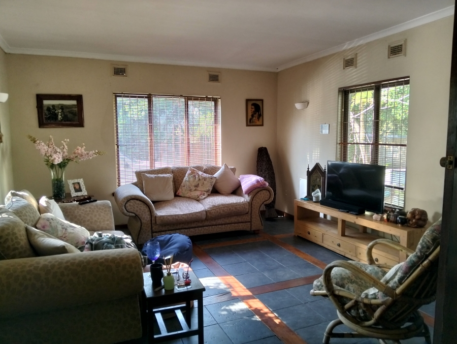 To Let 3 Bedroom Property for Rent in Waterfall KwaZulu-Natal