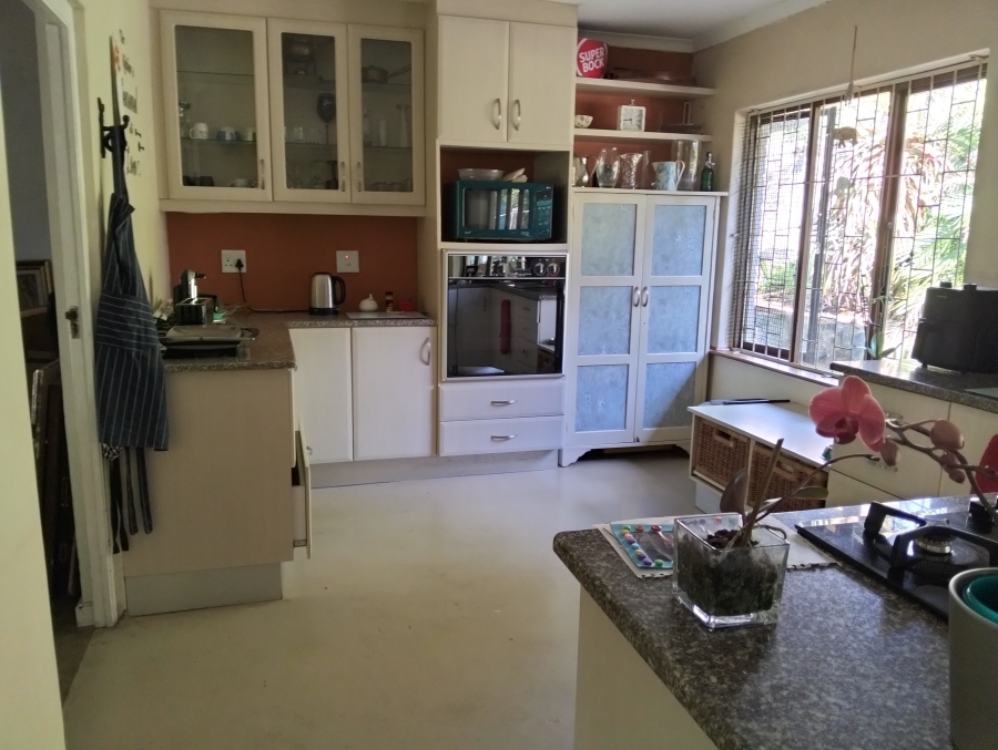 To Let 3 Bedroom Property for Rent in Waterfall KwaZulu-Natal
