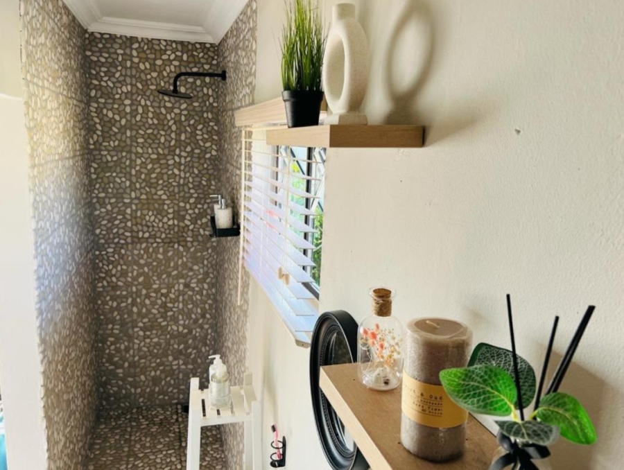 To Let 1 Bedroom Property for Rent in Newlands East KwaZulu-Natal