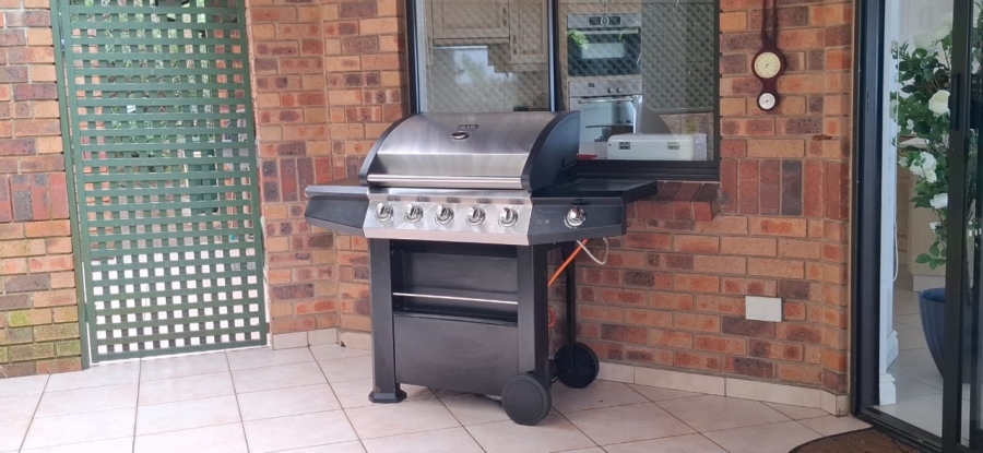 5 Bedroom Property for Sale in Port Zimbali KwaZulu-Natal