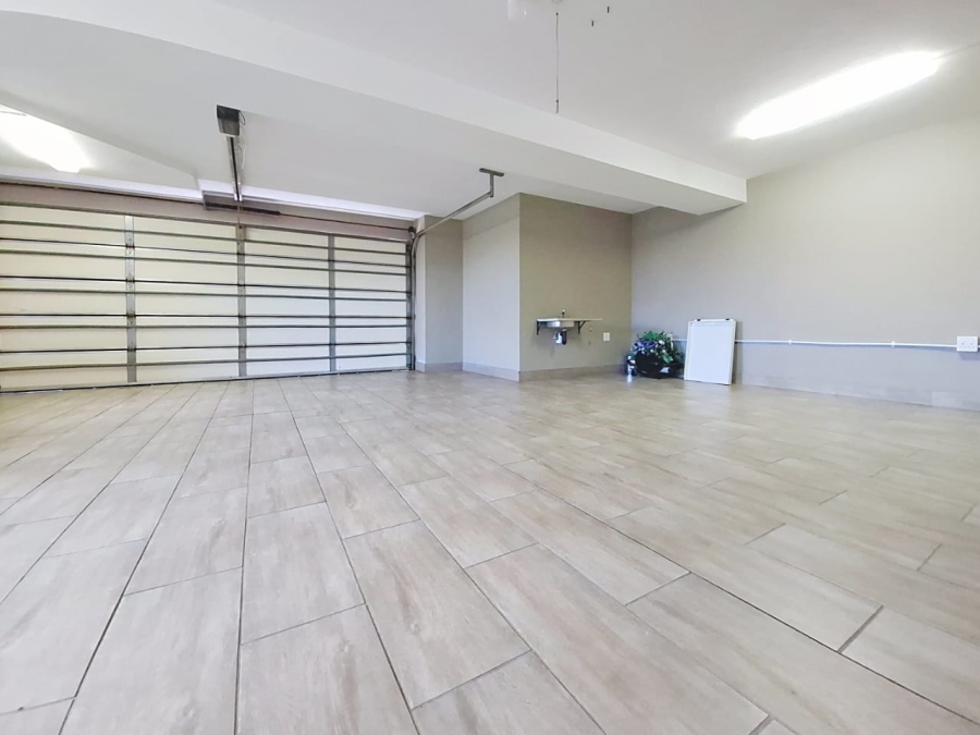 5 Bedroom Property for Sale in Port Zimbali KwaZulu-Natal