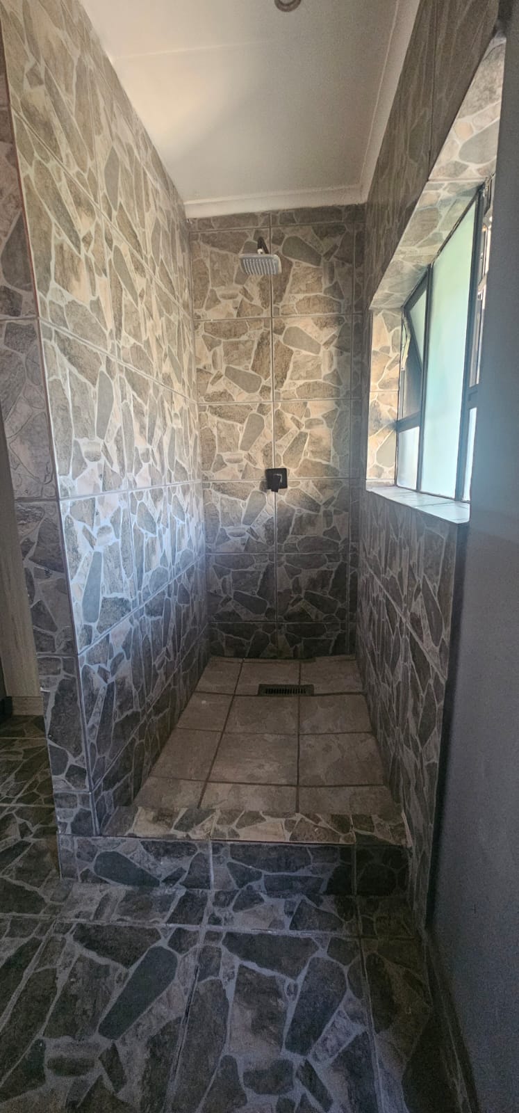 To Let 1 Bedroom Property for Rent in Aviary Hill KwaZulu-Natal