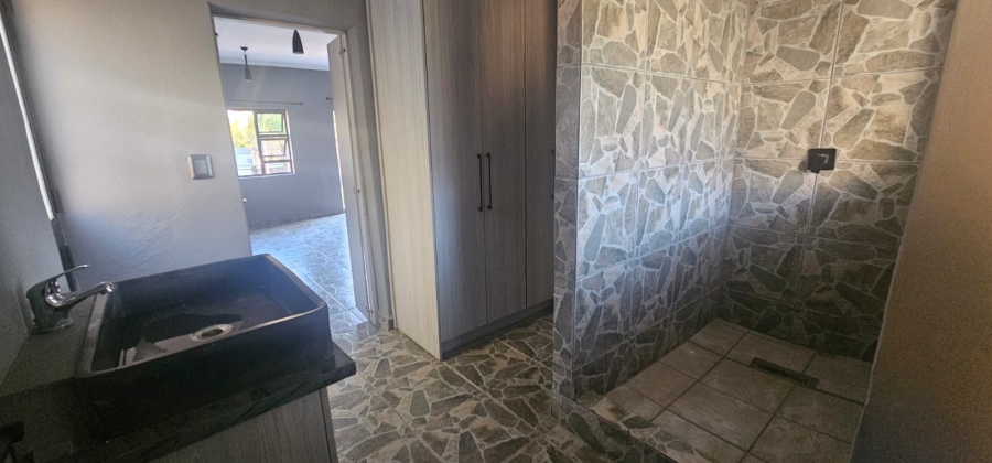 To Let 1 Bedroom Property for Rent in Aviary Hill KwaZulu-Natal