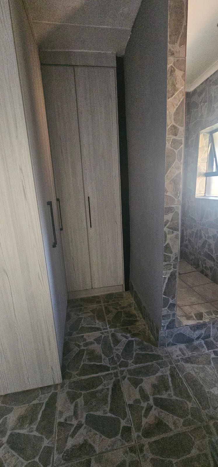To Let 1 Bedroom Property for Rent in Aviary Hill KwaZulu-Natal