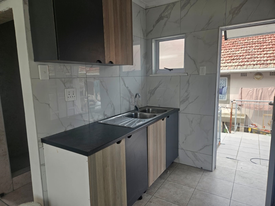 To Let 2 Bedroom Property for Rent in Umhlatuzana KwaZulu-Natal