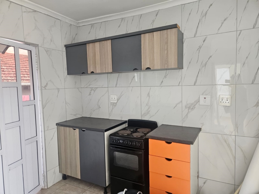 To Let 2 Bedroom Property for Rent in Umhlatuzana KwaZulu-Natal