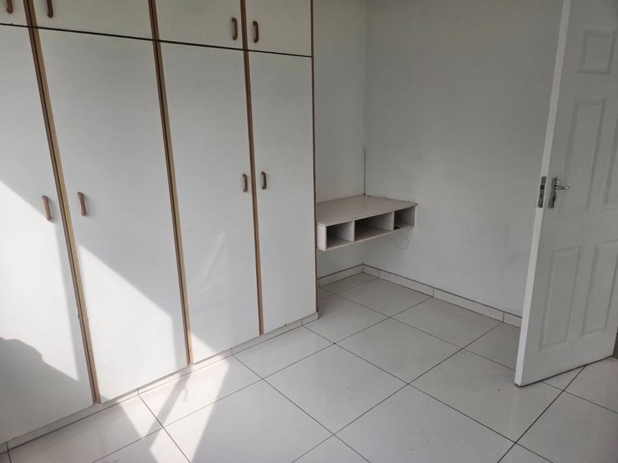 To Let 2 Bedroom Property for Rent in Umhlatuzana KwaZulu-Natal