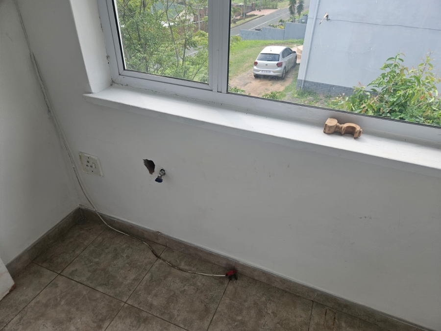 To Let 2 Bedroom Property for Rent in Umhlatuzana KwaZulu-Natal