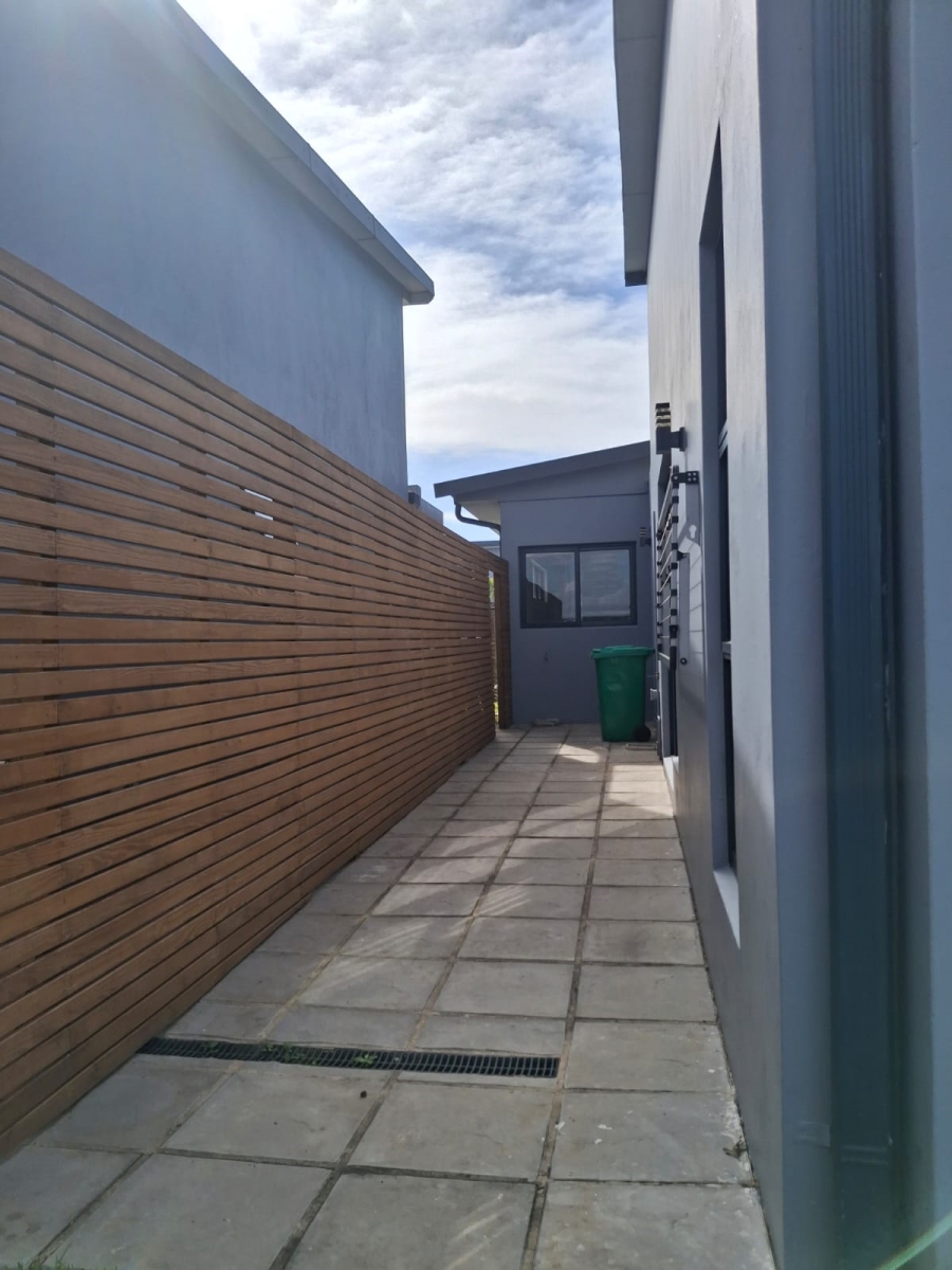 2 Bedroom Property for Sale in Salt Rock KwaZulu-Natal