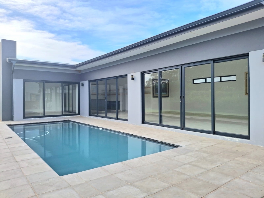 2 Bedroom Property for Sale in Salt Rock KwaZulu-Natal