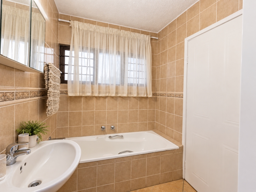 3 Bedroom Property for Sale in Compensation Beach KwaZulu-Natal
