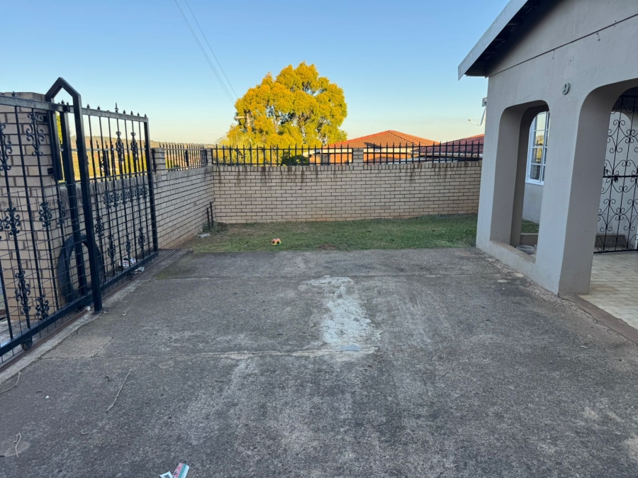 To Let 2 Bedroom Property for Rent in Northdale KwaZulu-Natal