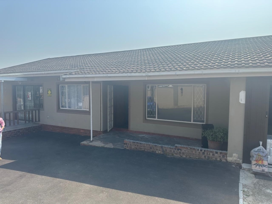 To Let Commercial Property for Rent in Malvern KwaZulu-Natal