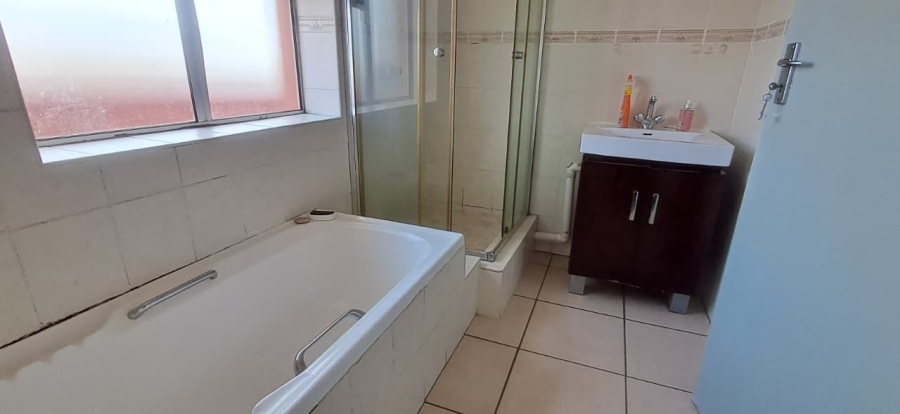 1 Bedroom Property for Sale in Veld En Vlei KwaZulu-Natal