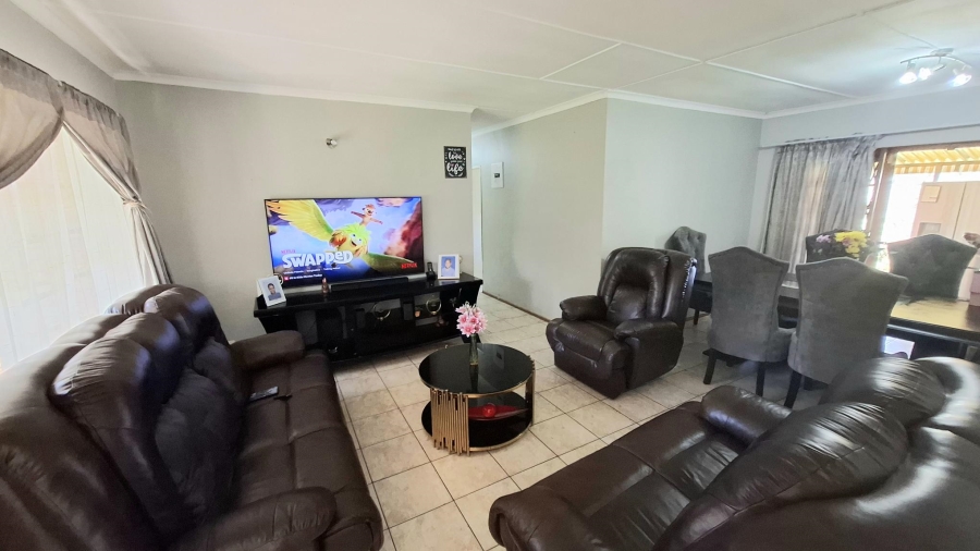 3 Bedroom Property for Sale in Hayfields KwaZulu-Natal