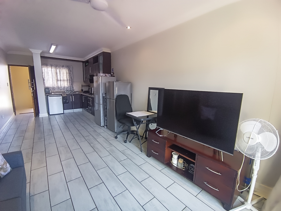 To Let 2 Bedroom Property for Rent in Umhlanga Ridge KwaZulu-Natal