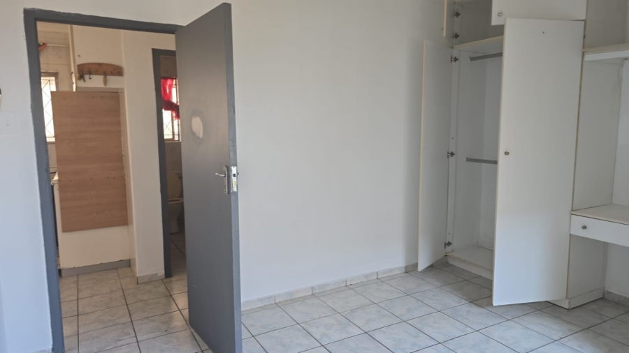 To Let 2 Bedroom Property for Rent in Bluff KwaZulu-Natal